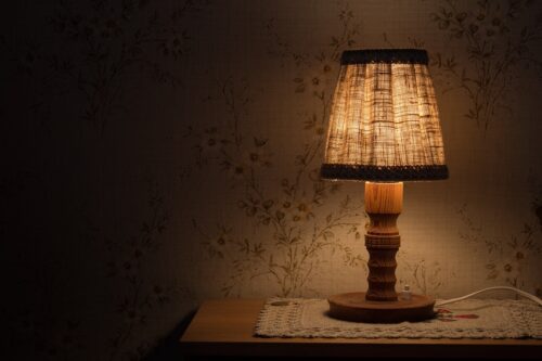 bedside lamp, light, bedside table-843461.jpg
